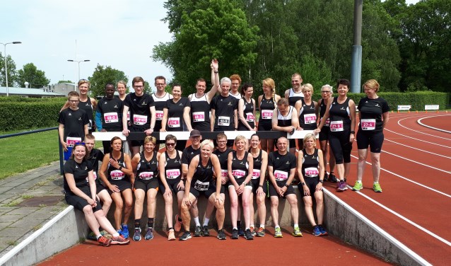 Een aantal Zandlopers deden mee aan de Bax 5x5 estafette. Foto: Ineke Mengers