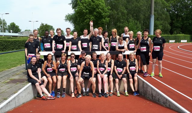 Een aantal Zandlopers deden mee aan de Bax 5x5 estafette. Foto: Ineke Mengers