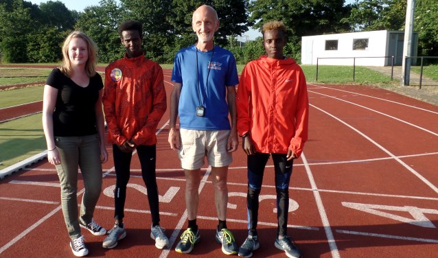 Carmen Bijsterveld, Ibrahim Abdi Ali, Herman IJzerman en Farhaan Abdi Ali. Foto: Meike Wesselink