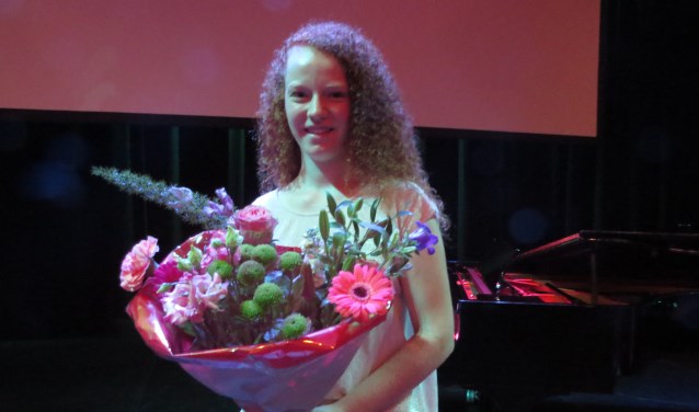 Laura Boekelaar schreef het winnende verhaal over hoe haar oma Annie vroeger uitging. Foto: Josée Gruwel