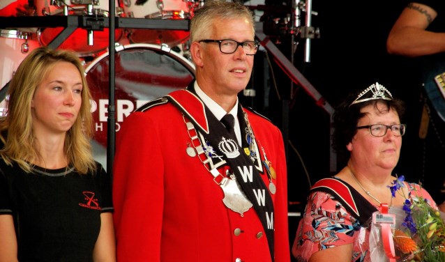 Eindelijk gelukt; Ronald Salemink vormt samen met Marga het koningspaar. Foto: PR
