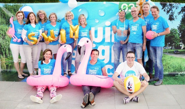 De organisatie van Swim to Fight Cancer 0314. Foto: David de Vries