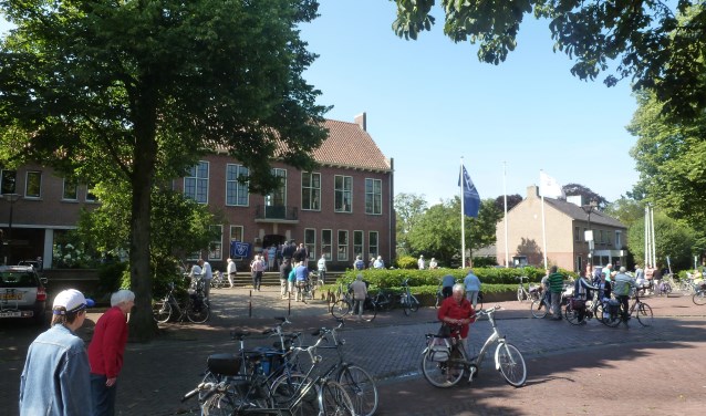 Er is meestal ruime belangstelling voor de VVV-fietstochten. Foto: PR