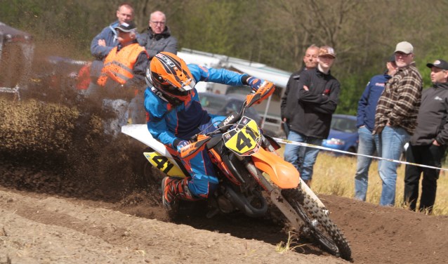 Bjorn Wisman was in zijn nopjes met de tweede plaats. Foto: Henk Teerink
