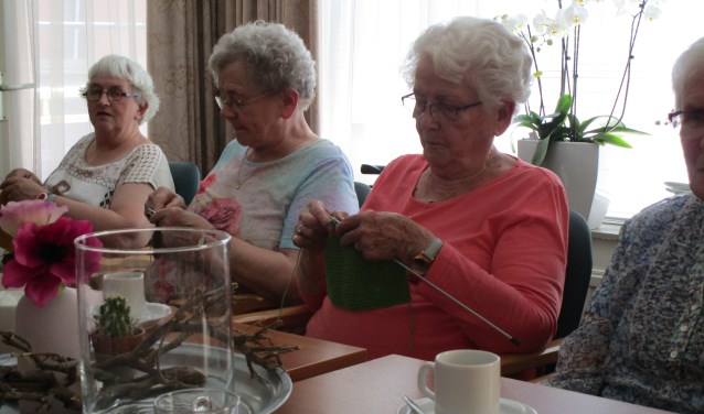 Handwerken voor Oost-Europa Hulp. Foto: PR
