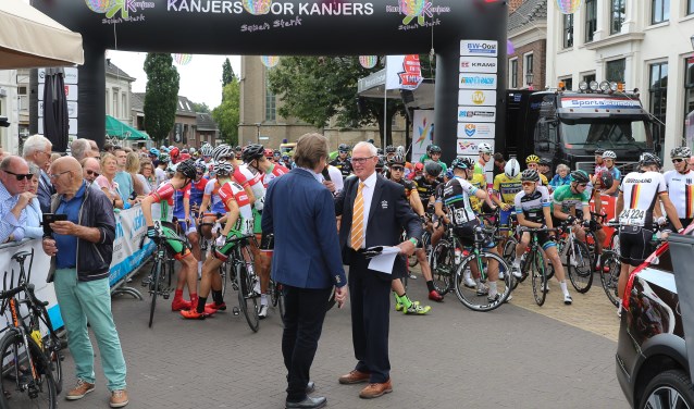 Vlak voor vertrek, vorig jaar in Gendringen. Foto: Sportfoto.nl