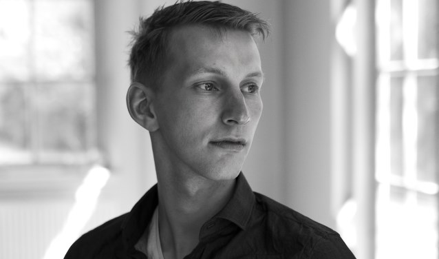 Organist Herman Mussche speelt in de Gudulakerk. Foto: PR