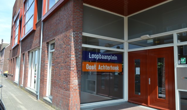 Cliënten van de SDOA bezoeken het Loopbaanplein in Winterswijk om geholpen te worden met een bijstand en re-integratie op de arbeidsmarkt. Foto: Leander Grooten