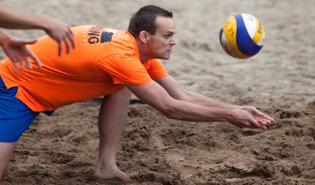 Volop concentratie bij het beachvolley in Ruurlo. Foto: PR