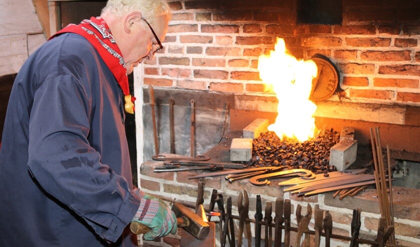 In het museum is onder andere te zien hoe de smid te werk gaat. Foto: PR