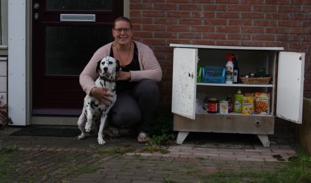 Daan bij het kastje. Foto: Sander Damen