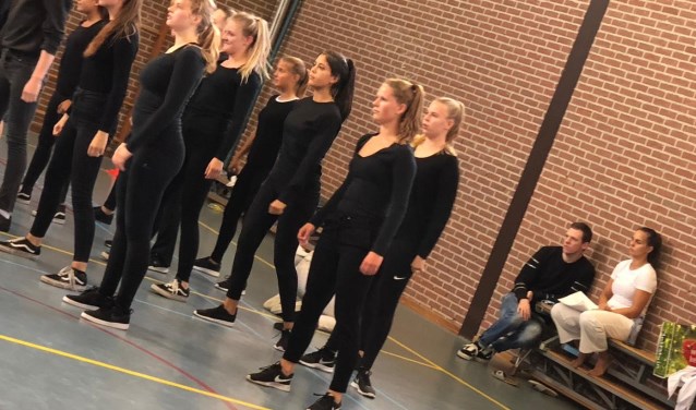 Een repetitie voor Evolutio, met rechts Tim Aafjes en Lidy Hungerink. Foto: PR
