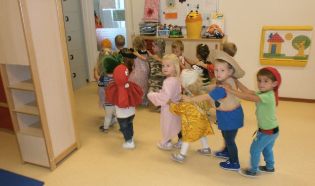 De peuters in polonaise. Foto PR.
