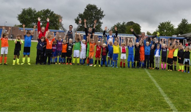 Veel kinderen genoten van de voetbalinstuif bij zsv Zelos. Foto: PR Zelos