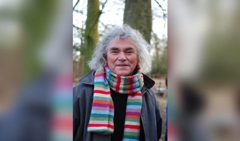Hans Keuper te gast bij proeverij in het dialect. Foto: Hans Keuper