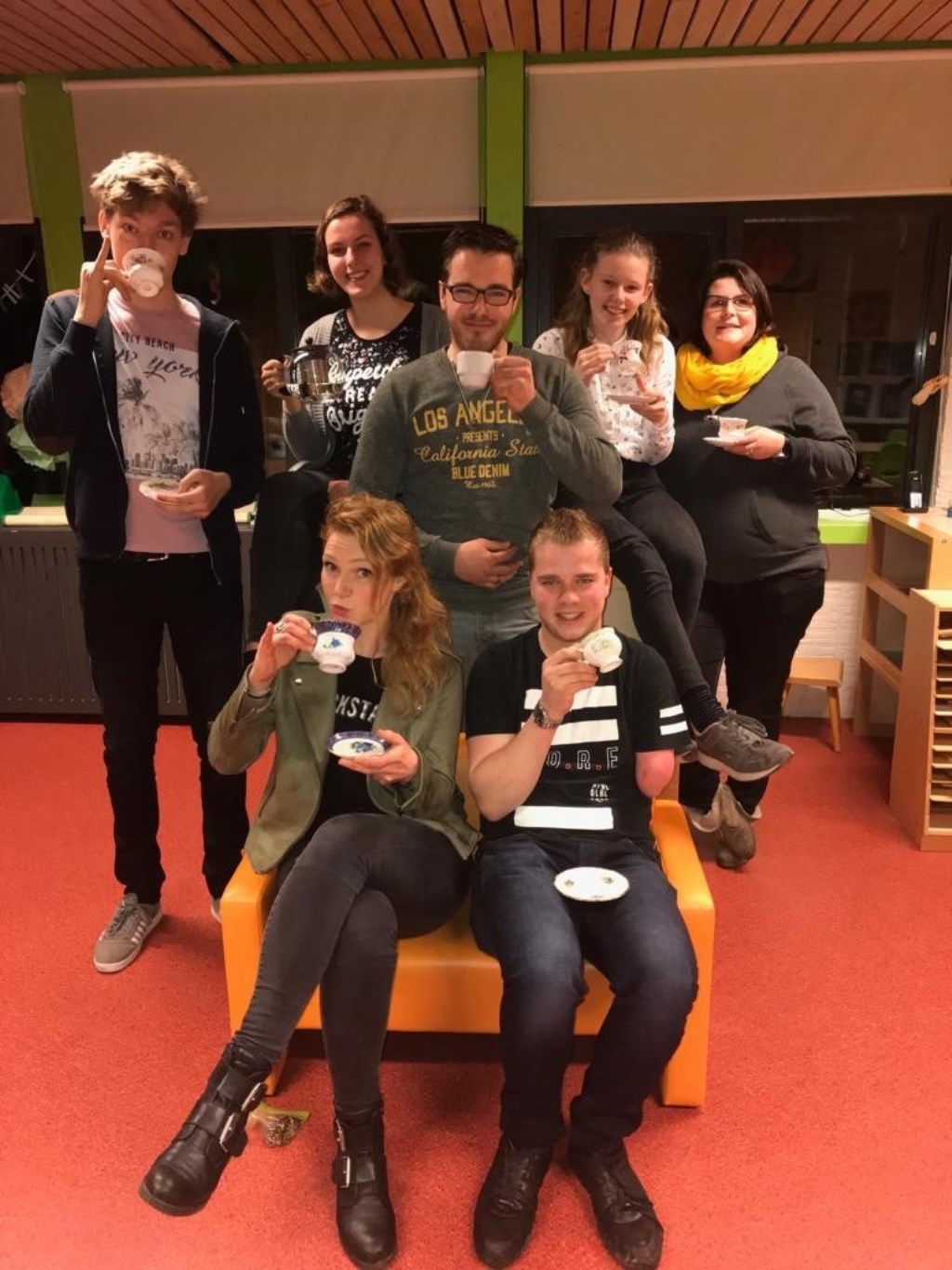 Bovenaan van links naar rechts: Vincent Kolkman, Danique Nijland, Alex Wiggers, Danique Grevers en Lesley ten Dolle. Onderaan van links naar rechts: Joanne te Winkel en Haiko Vreman. Foto: Jorien Klein