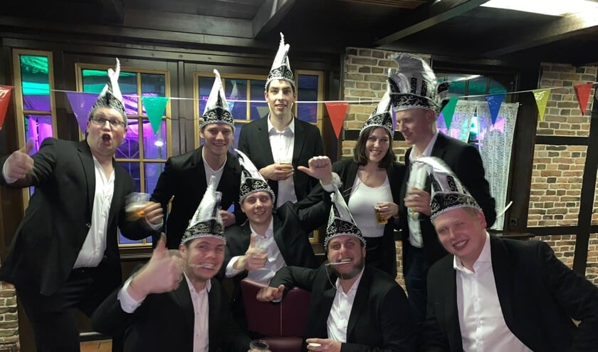 De raad van elf van de Ketsmennekes. Foto: PR