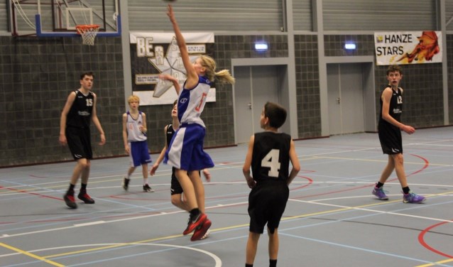 De U-14 eindigde in een gelijkopgaande partij met eredivisionist BAL net aan de verkeerde kant van de score. Foto: Yvette Barthen