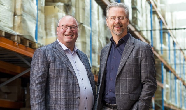 Henny Kok (links) en zijn opvolger Frank Maarsingh. Foto: Jurgen Pillen