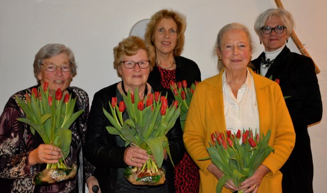 Jantje Remmelink, Jantje Remmelink, Henny van de Reijden, Marieke Grijpma en Joyce Gebbink. Foto: Diny Oosterlaken