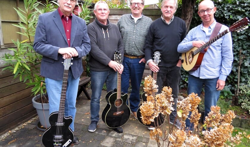 De mannen van GoedVolk: Frans Beernink, Wim Jansen, Frans van Gorkum, Stef Geurtzen en Henk Westerveld. Foto: Josée Gruwel