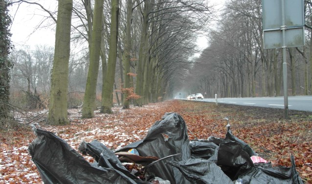 De 'opbrengst' van het verzamelde zwerfvuil langs de Vordenseweg van vorige week. Foto: PR.
