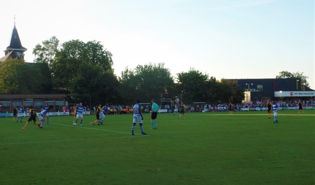 Het hoofdveld van vv Marienvelde dat afgelopen zomer het decor was van De Graafschap - Aris Thessaloniki.