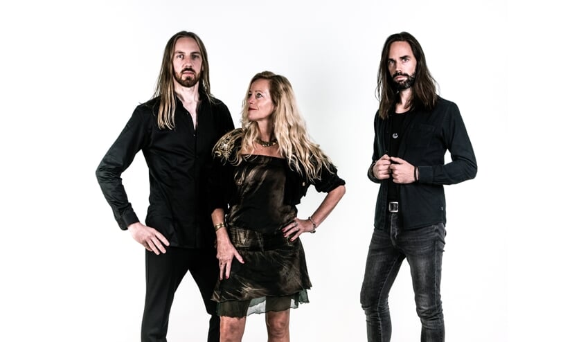 The Blacktop Symphony bestaat uit Frank Baks, Marjo Berentzen en Arjan Paijers. Foto: Rick Mellink