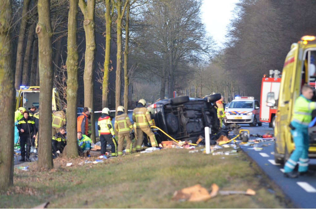Ernstig ongeval op N346 bij Warnsveld. Foto: GinoPress B.V.