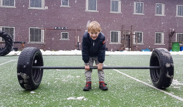 Ook kinderen vonden het leuk tijdens de open dag in De Kruisberg. Foto: Burry van den Brink