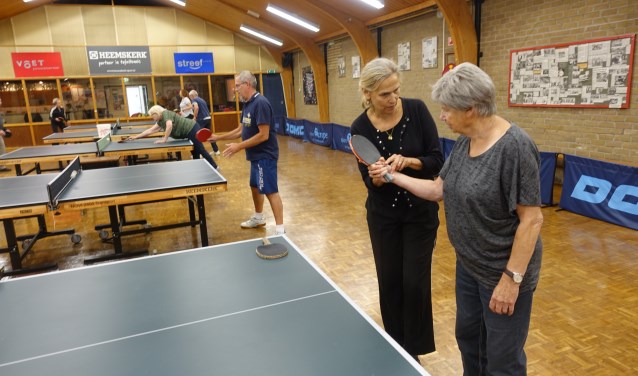 Bettine Vriesekoop tijdens een les. Foto: PR
