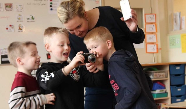 vol plezier en verbazing kijken naar het resultaat. Foto: Rita Rikhof