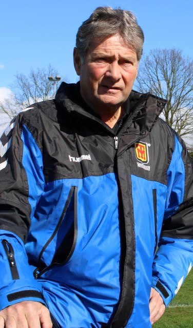 SVGG-trainer Jan van de Wouw op Sportpark De Biel in Megchelen. Foto: John van der Kamp