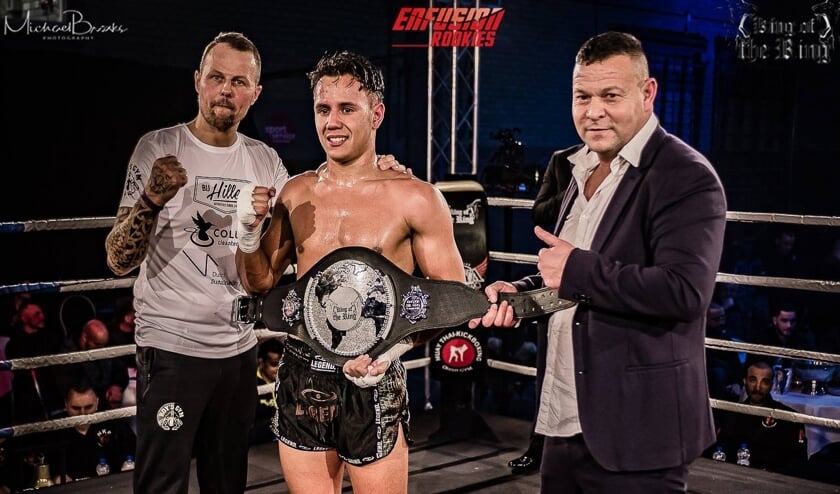 Lorenzo wint de kampioensbelt. Foto: : King of the King presents Enfusion Rookies.
