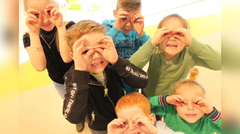 "Komt u ook kijken??", vragen de leerlingen van het Sterrenpalet. Foto: PR