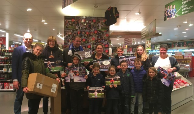De aftrap van de spaaractie was vrijdag, met vertegenwoordigers van deelnemende clubs. Foto: PR