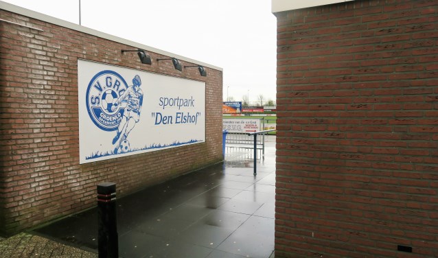 Aan de rechterzijde de plek waar de gedenksteen zal worden ingemetseld. Foto: Theo Huijskes