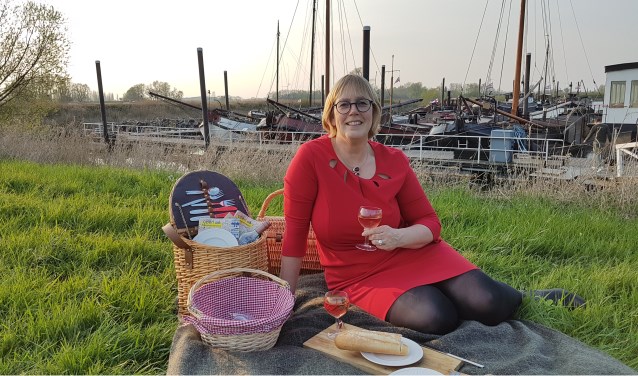 Voorzitter Ineke Hissink: "Bij de Museumhaven aan de IJssel kom ik echt tot rust". Foto: PR