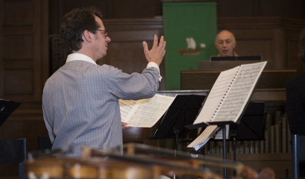 Michiel Meijer zingt bas-aria's tijdens de Matthäus Passion in Zieuwent. Foto: PR