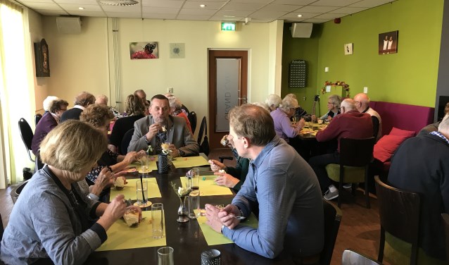 Burgemeester Stapelbroek was te gast bij Schoef es an. Foto: PR