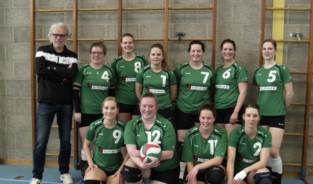 Dames 1 van volleybalvereniging Mevo uit Meddo promoveerde afgelopen week naar de derde klasse. Foto: Stefan Buning