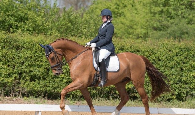 Sanne Molenveld met U're Kiddin'. Foto: Hoefafdruk.nl