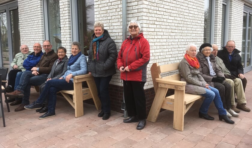 De banken die Nieuw Leven gaf aan De Zonnekamp. Foto: Paulien Rijkenbarg