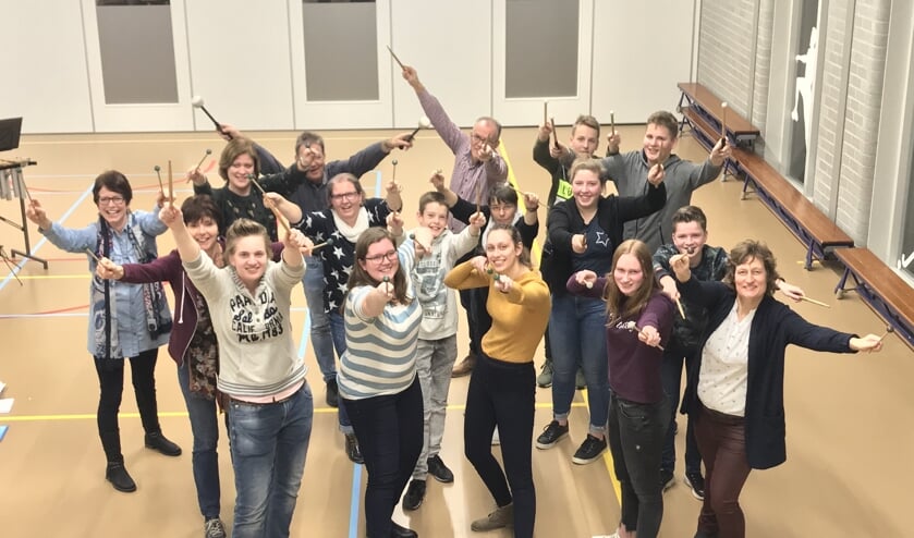 Muziek en beweging tijdens Koningsdagconcert door 100-jarige Concordia. Foto: PR