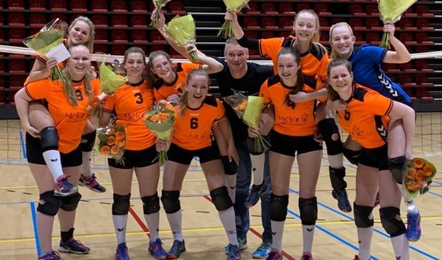 Het kampioensteam van Tornax 1 dames. Foto: PR.