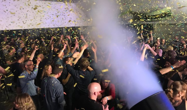 Vol programma derde Poasbest bij De Vos. Foto: PR