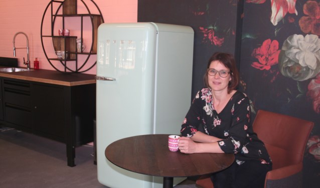 Susanne Schreurs in het nieuwe onderkomen van Senzo Living. Foto: Verona Westera
