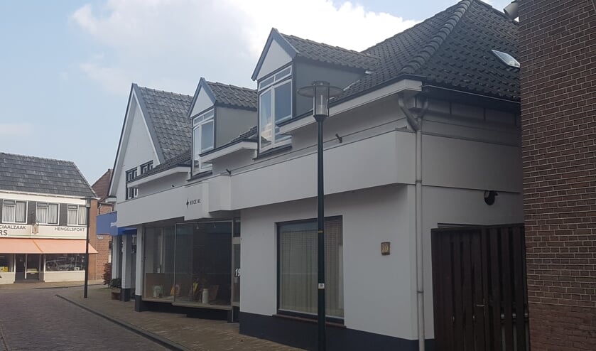 Op deze plek zijn drie (huur)woningen met tuin gepland. Foto: Kyra Broshuis