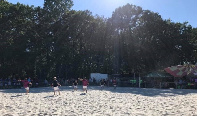 Beachsoccer op Sportpark Zuid. Foto: PR