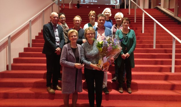 Vrijwilligers van Vier het Leven Doetinchem nemen afscheid van Désiree van Gorp. Foto: PR